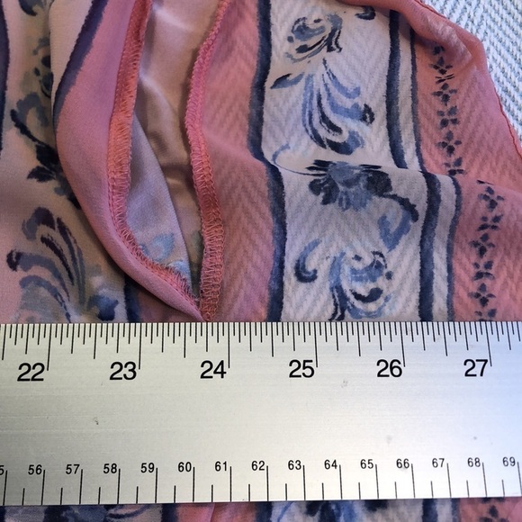 JM Collection XL Coral W Blue Top Pit to Pit 23 3/4” Exc Condition - Picture 9 of 11